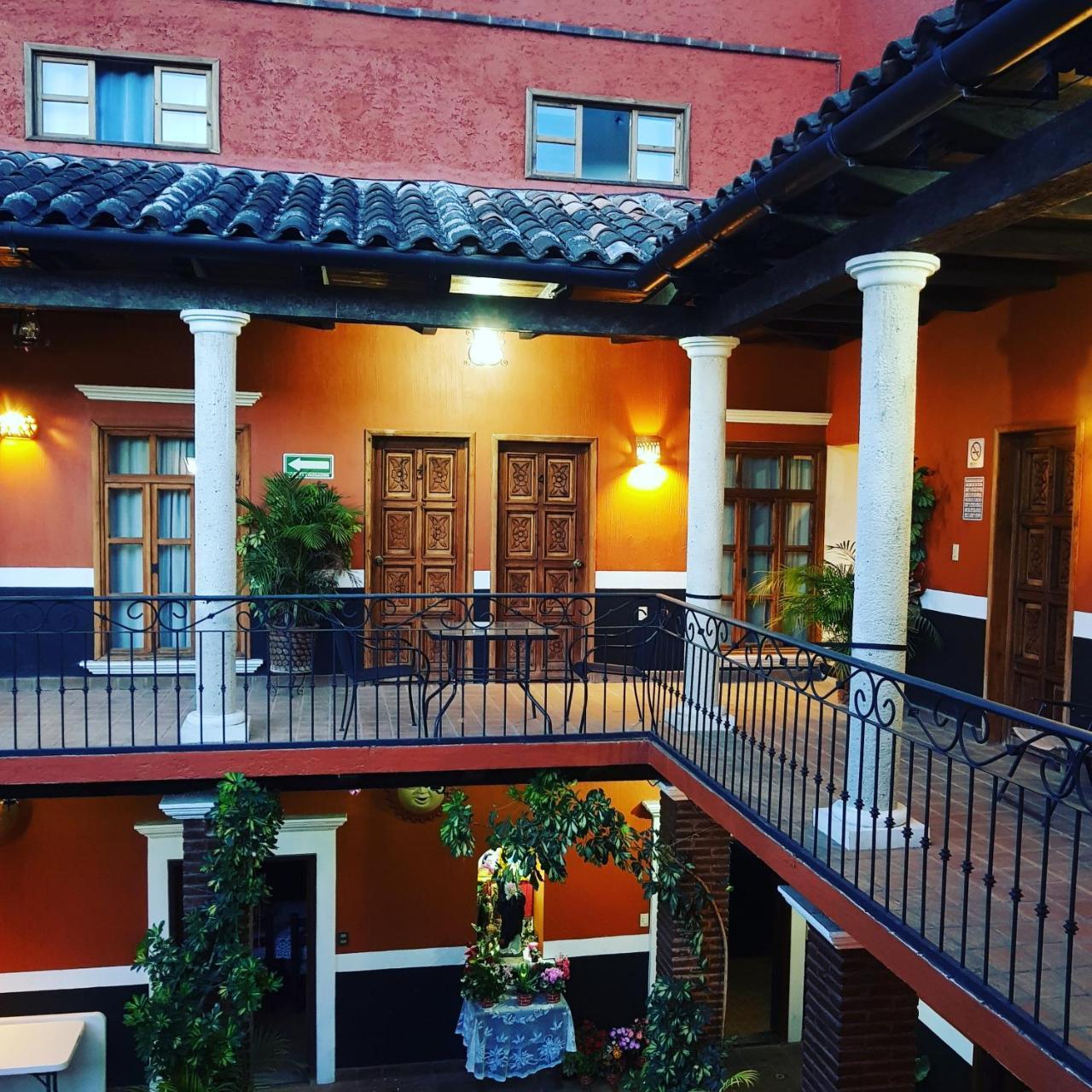 Hotel San Sebastian Comitan de Dominguez Esterno foto