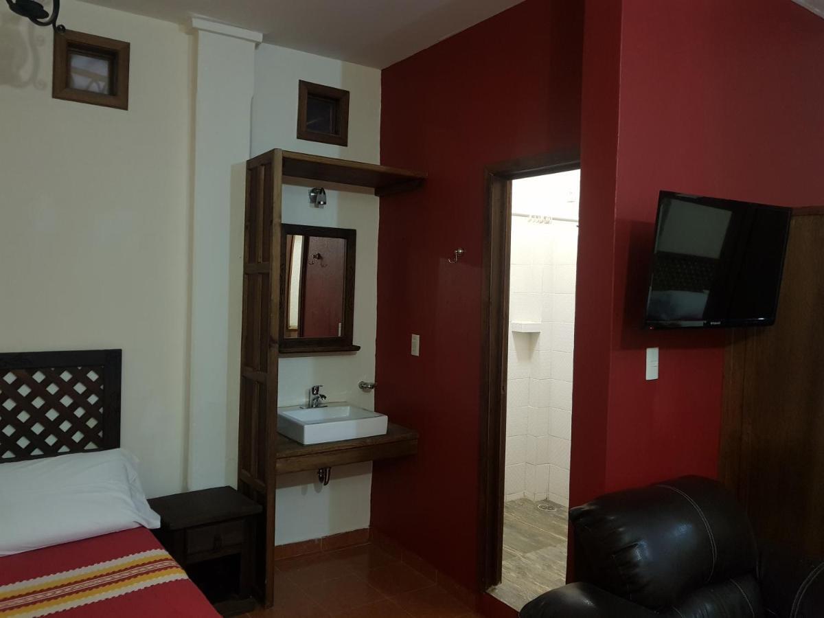 Hotel San Sebastian Comitan de Dominguez Esterno foto